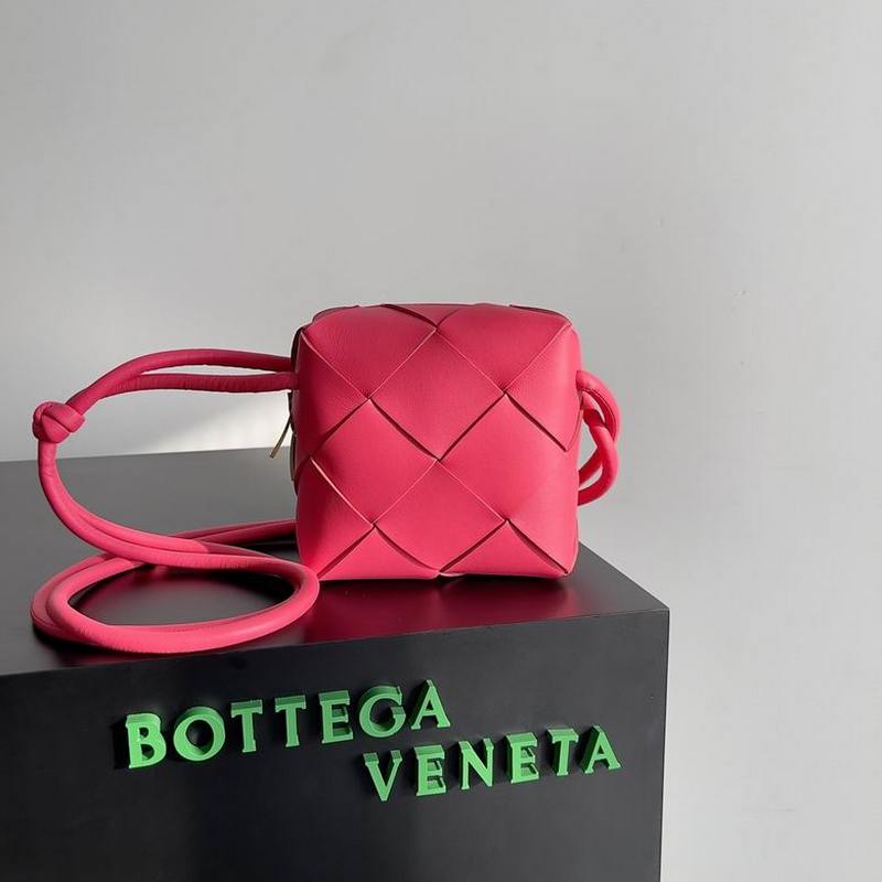 Bottega Veneta Handbags 495
